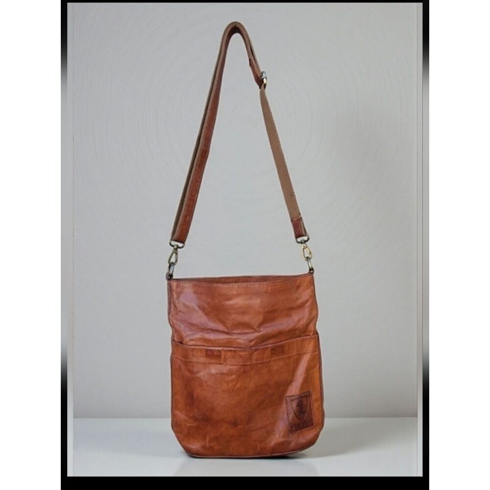 Brown Leather Crossbody Bag with Zipper